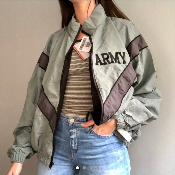 ARMY Vintage 80s Chevron Nylon Oversized Bomber Jacket Green Gray sz M